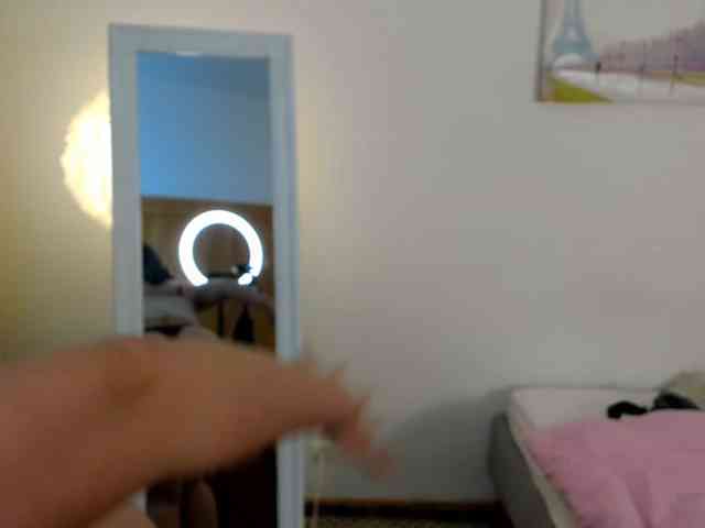 SophiaNoir webcam