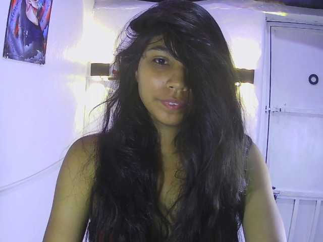 Adriveryhot live cam on BongaCams