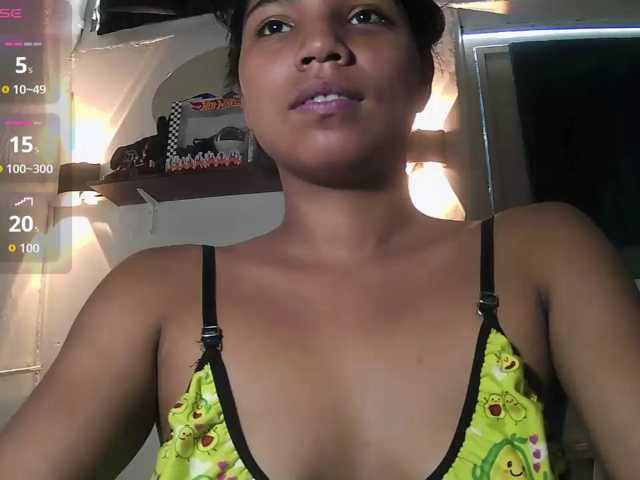 Adriveryhot live cam on BongaCams