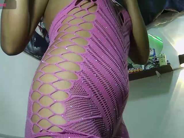 Adriveryhot live cam on BongaCams