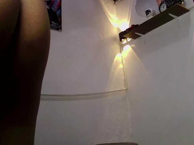 Adriveryhot live cam on BongaCams