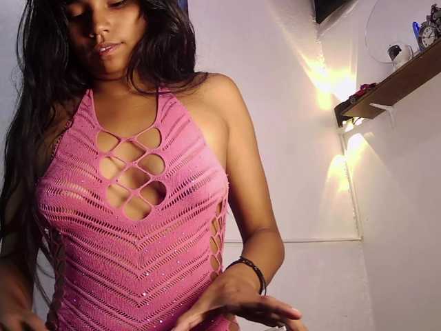 Adriveryhot live cam on BongaCams