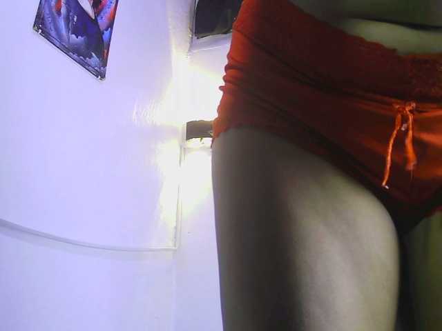 Adriveryhot live cam on BongaCams