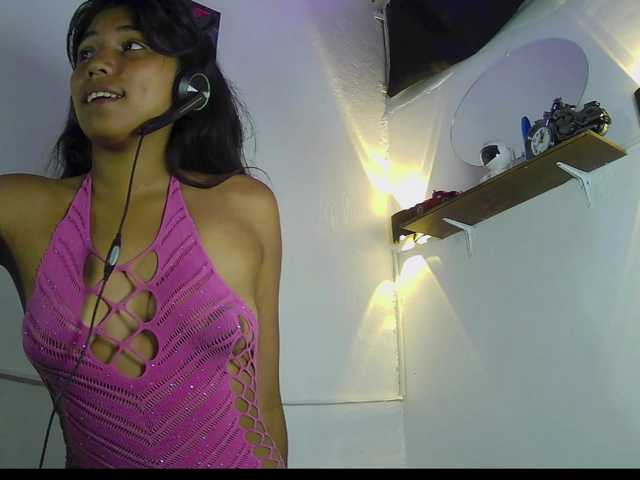 Adriveryhot live cam on BongaCams