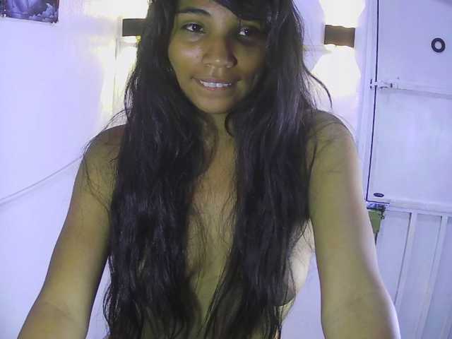 Adriveryhot live cam on BongaCams