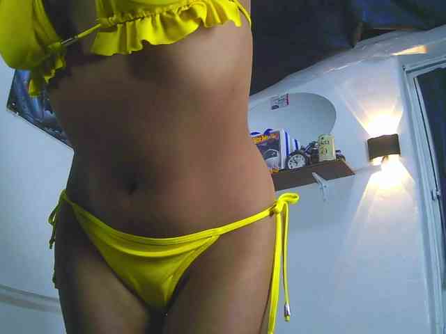 Adriveryhot webcam