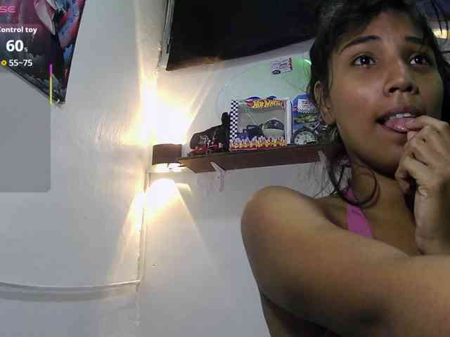 Adriveryhot webcam