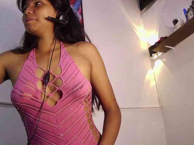 Adriveryhot webcam