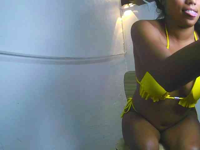 Adriveryhot webcam