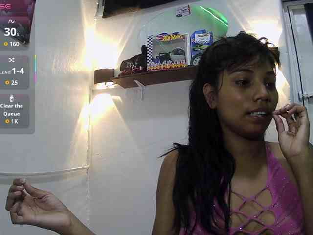 Adriveryhot webcam