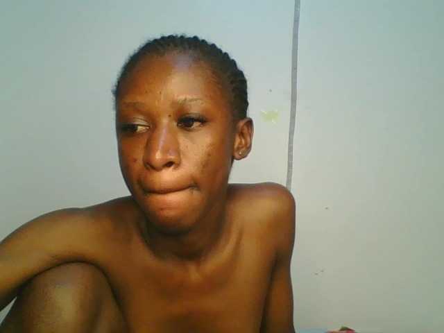 Divine-Ass live cam on BongaCams