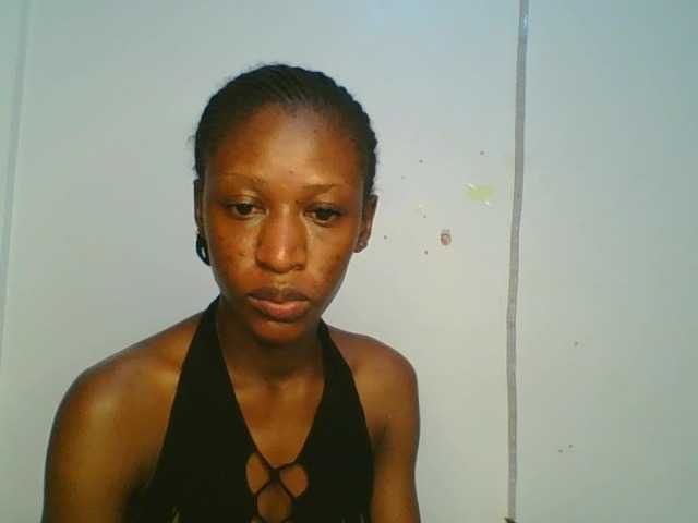 Divine-Ass live cam on BongaCams