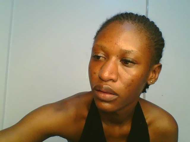 Divine-Ass live cam on BongaCams