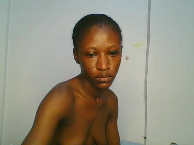 Divine-Ass live cam on BongaCams