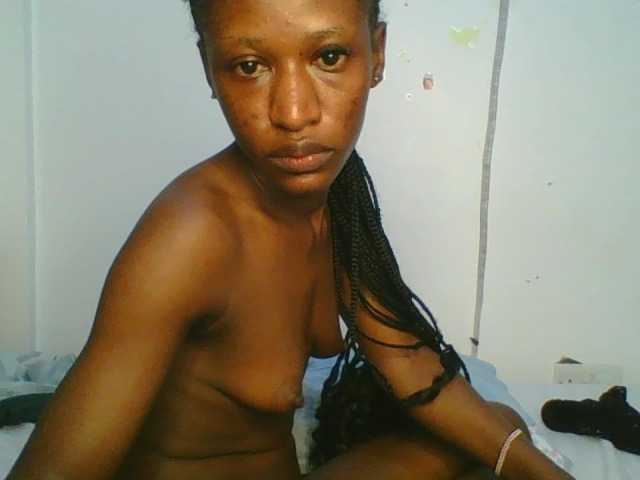 Divine-Ass live cam on BongaCams