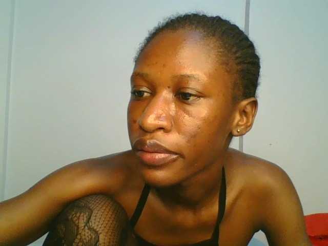 Divine-Ass live cam on BongaCams
