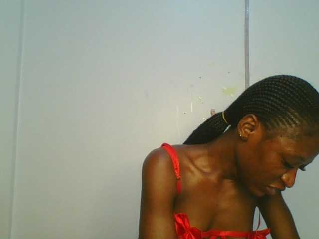 Divine-Ass live cam on BongaCams