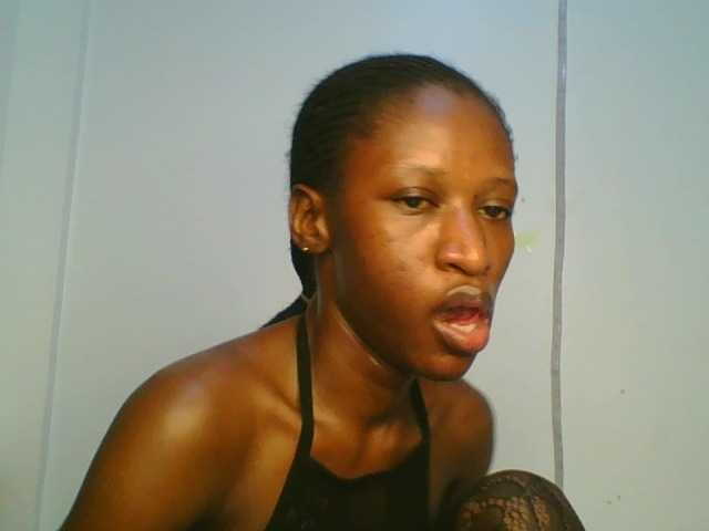 Divine-Ass live cam on BongaCams