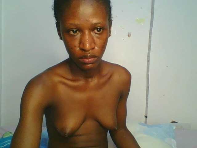 Divine-Ass live cam on BongaCams