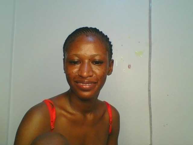 Divine-Ass live cam on BongaCams