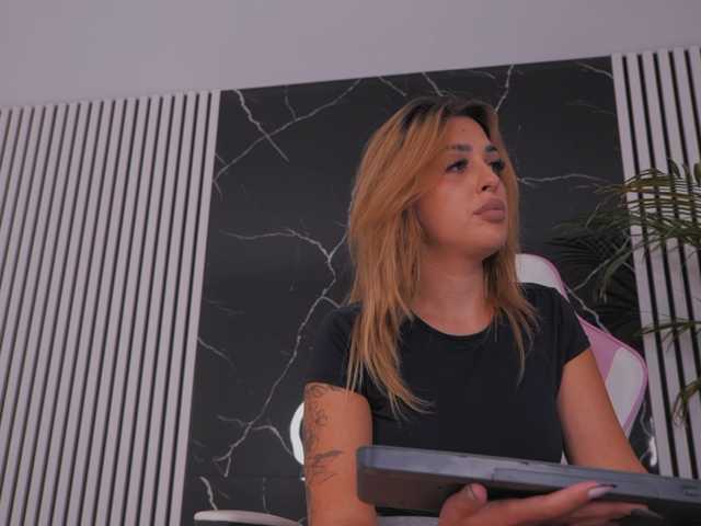 celineivory live cam on BongaCams