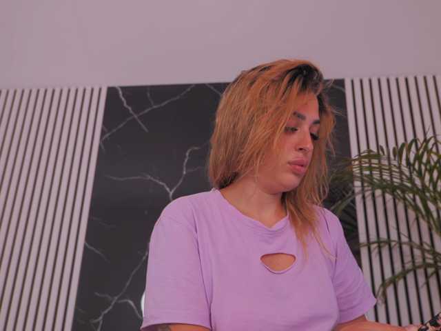 celineivory live cam on BongaCams