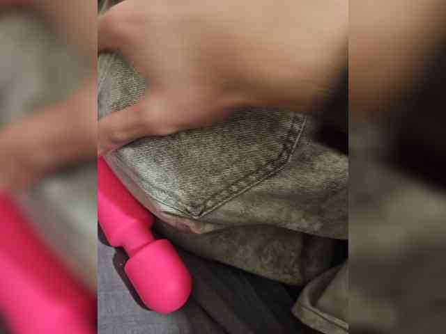 HelloKitty1921 webcam