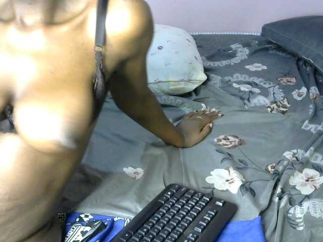 PetiteCandyy live cam on BongaCams