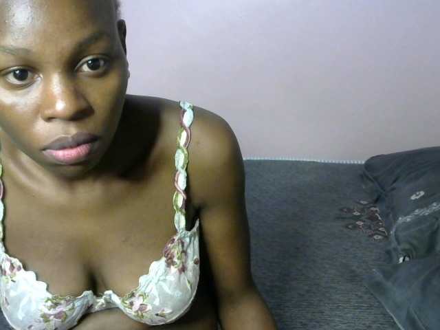 PetiteCandyy live cam preview