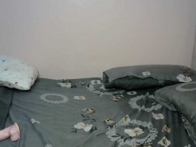 PetiteCandyy live cam preview