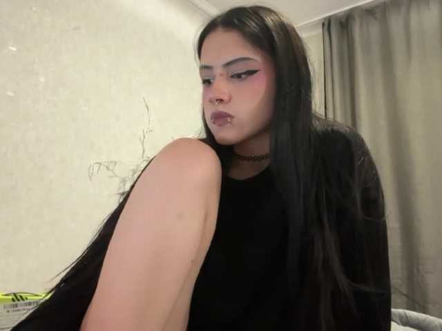 ErikaShturm live cam on BongaCams