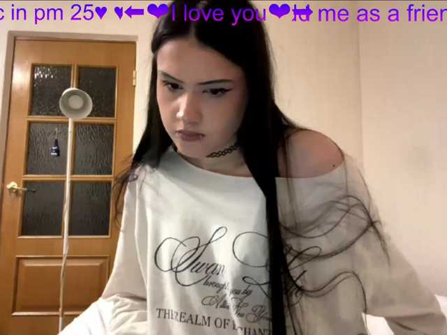 ErikaShturm live cam on BongaCams