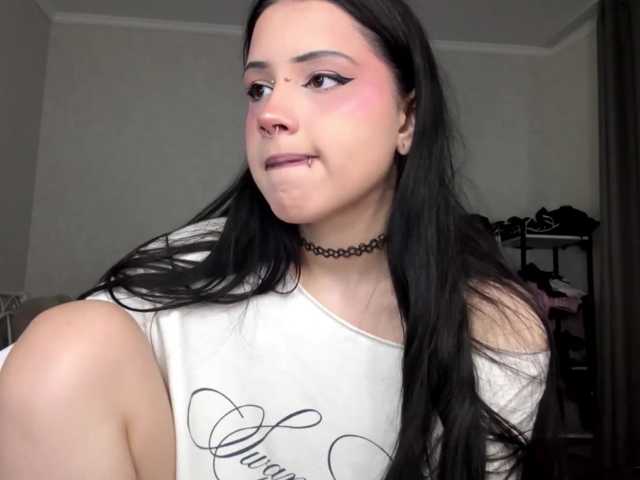 ErikaShturm live cam on BongaCams