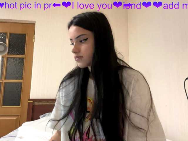 ErikaShturm live cam on BongaCams