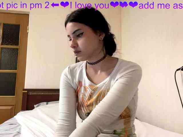 Model: ErikaShturm