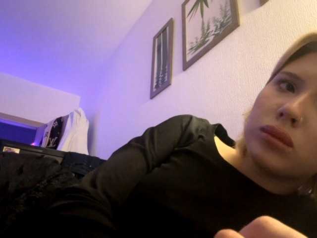 HazelKims live cam on BongaCams