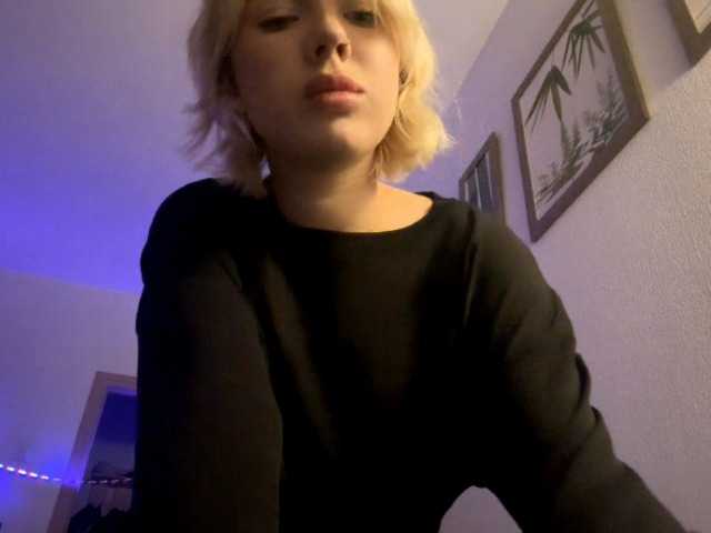 HazelKims live cam preview