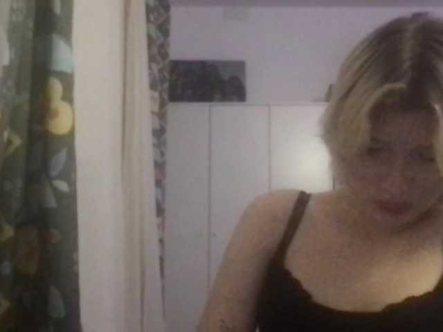 HazelKims live cam on BongaCams