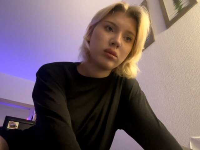 HazelKims live cam preview