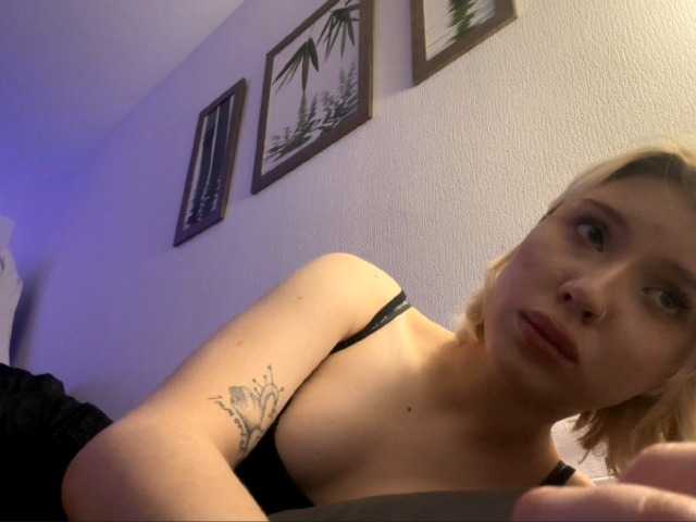 HazelKims live cam on BongaCams