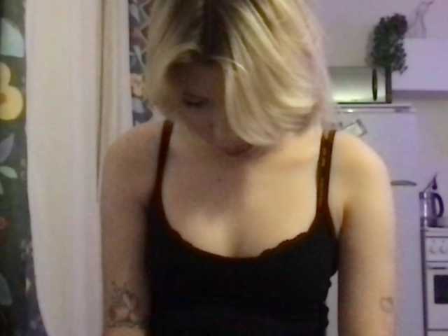 HazelKims live cam on BongaCams