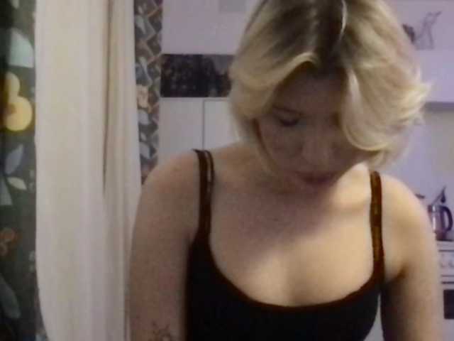 HazelKims live cam on BongaCams
