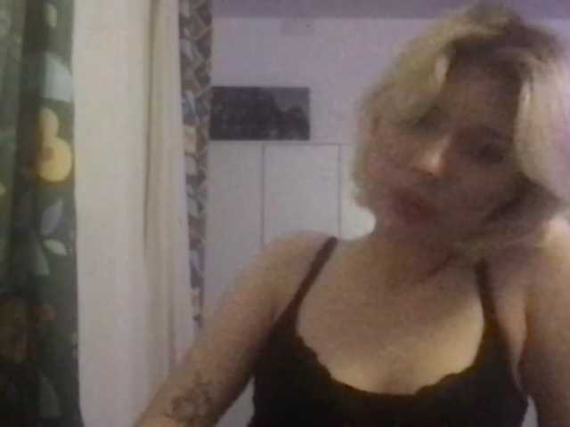 HazelKims live cam on BongaCams