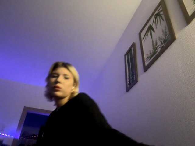 HazelKims live cam on BongaCams