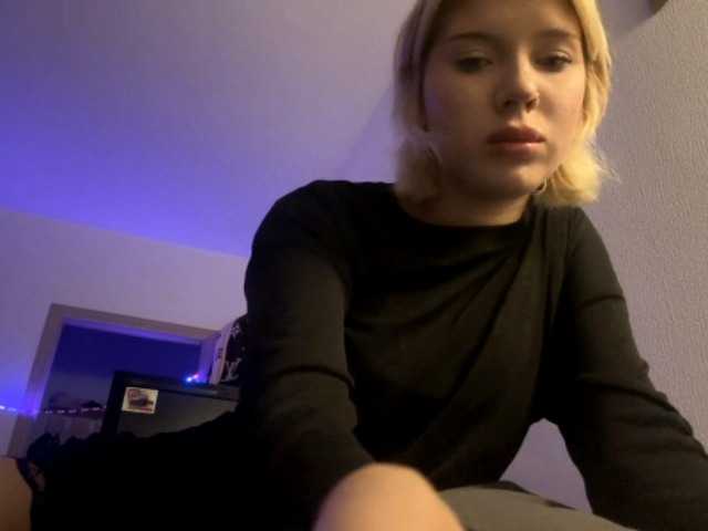 HazelKims live cam on BongaCams