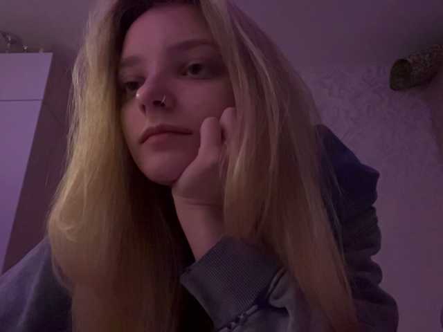 BonnyBlu live cam on BongaCams