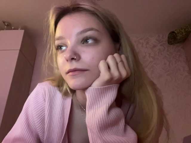 BonnyBlu live cam on BongaCams