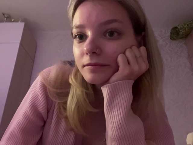 BonnyBlu live cam on BongaCams