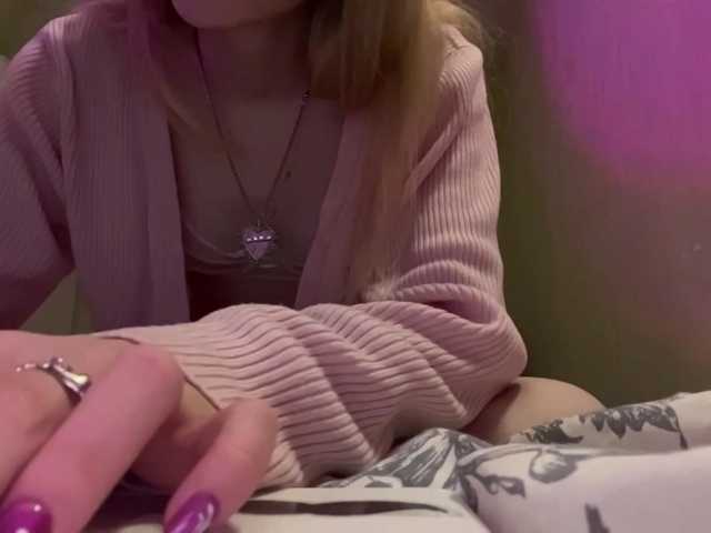 BonnyBlu live cam on BongaCams