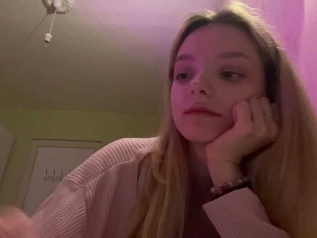 BonnyBlu live cam on BongaCams